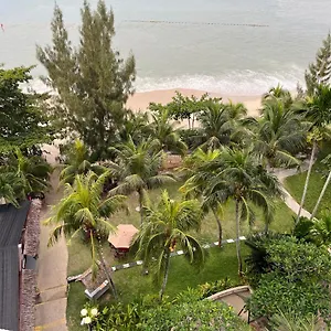 paradise-beach-resort-managed-by-danny-at-rainbow.penanghotels.org/